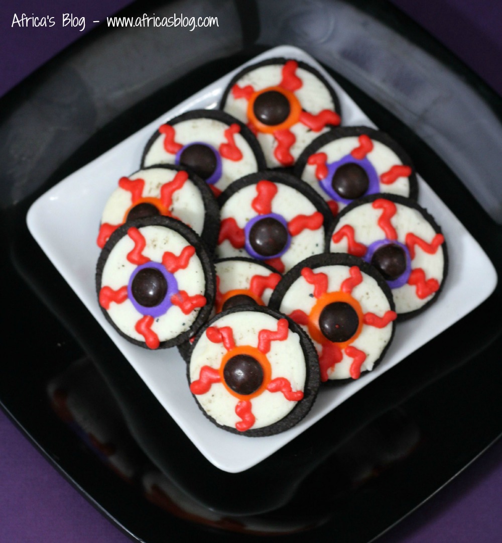 Celebrate Halloween with these Crazy Eye Cookies