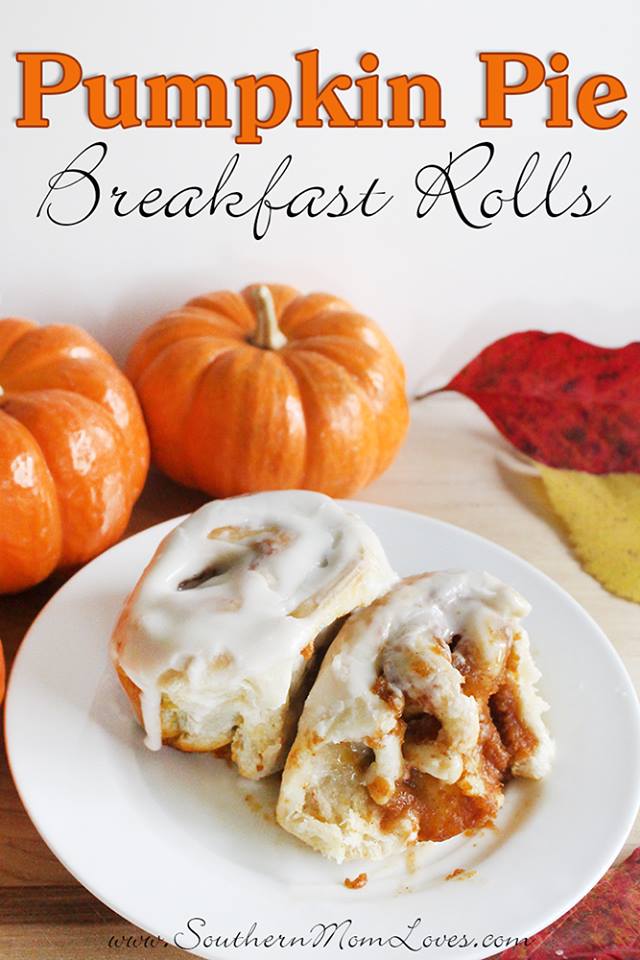 Pumpkin Pie Breakfast Rolls Recipe #12daysof