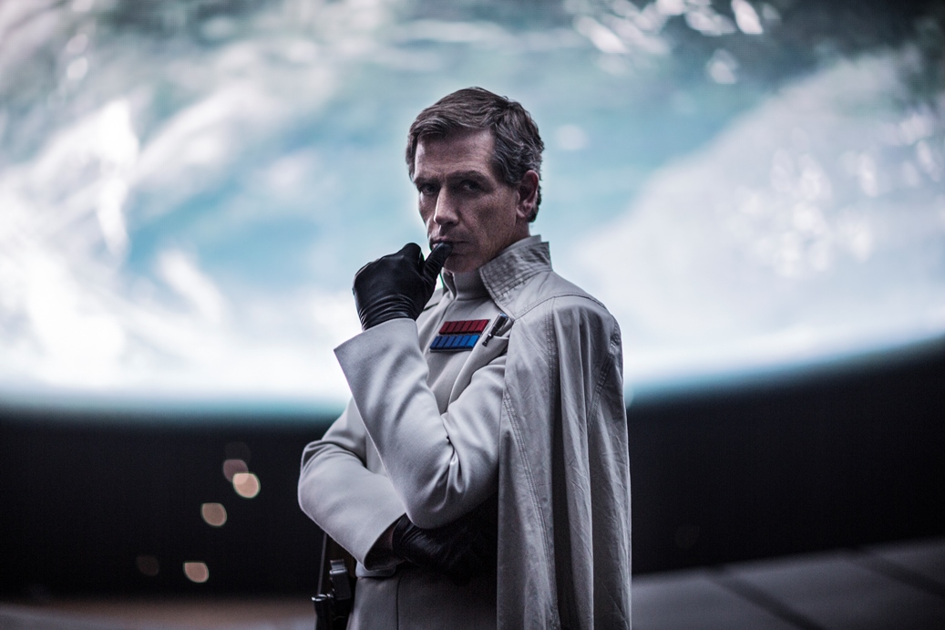 Sitting down with Rogue One's Director Orson Krennic - Ben Mendelsohn!! #RogueOneEvent