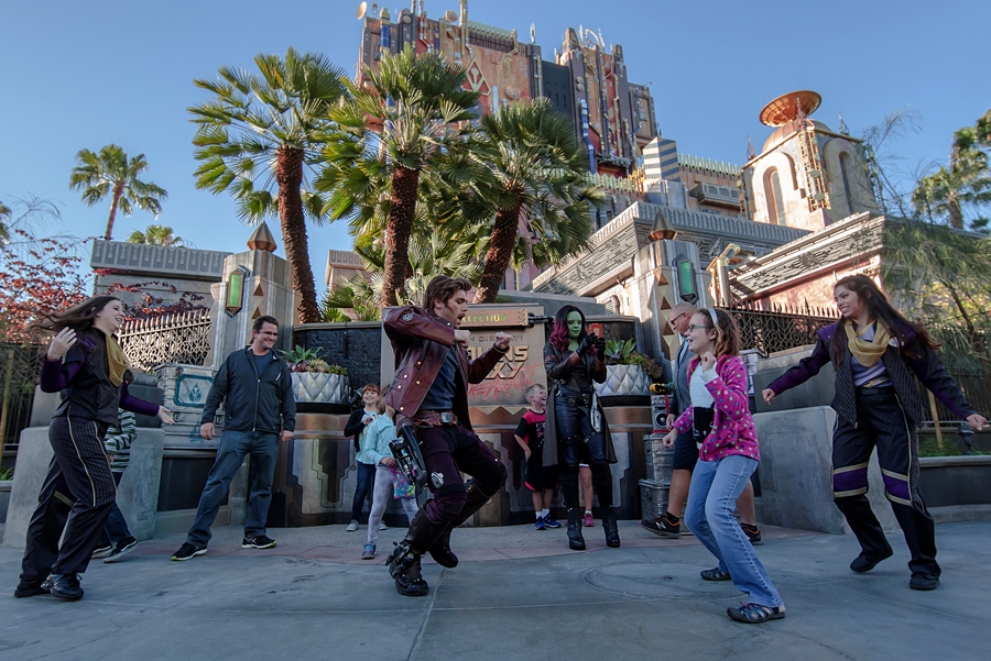 ‘GUARDIANS OF THE GALAXY AWESOME DANCE OFF!